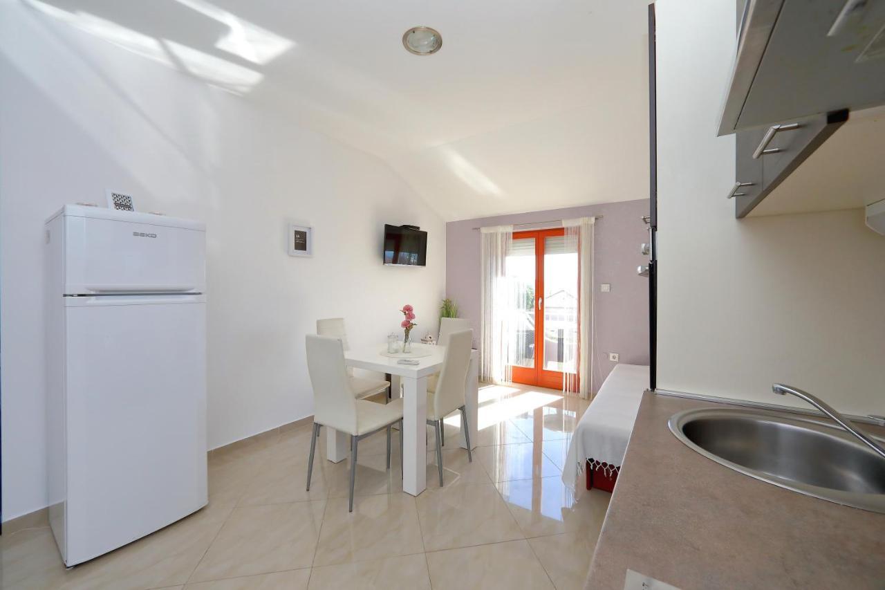 Bane Dvori Apartment Bibinje Exterior photo